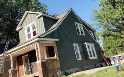 When Should You Call a Roofing Contractor for Roof Repair?